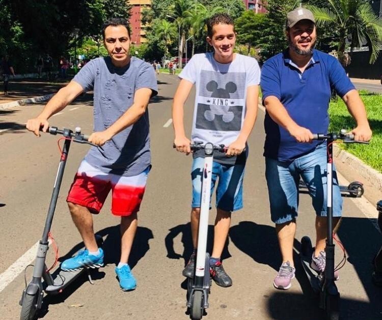 Enquanto não se tem lei específica, autoridades discutem parâmetros sobre o uso de patinetes como meio de transporte