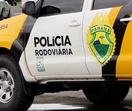 Caminhonete capota e motorista morre na PRC-158