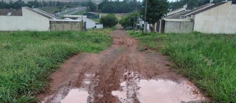 Acordo entre loteador e prefeitura garante obras de infraestrutura no conjunto Santa Rosa em Iguatemi