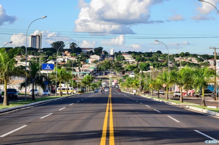 Paranavaí proíbe atividades não essenciais depois das 20h