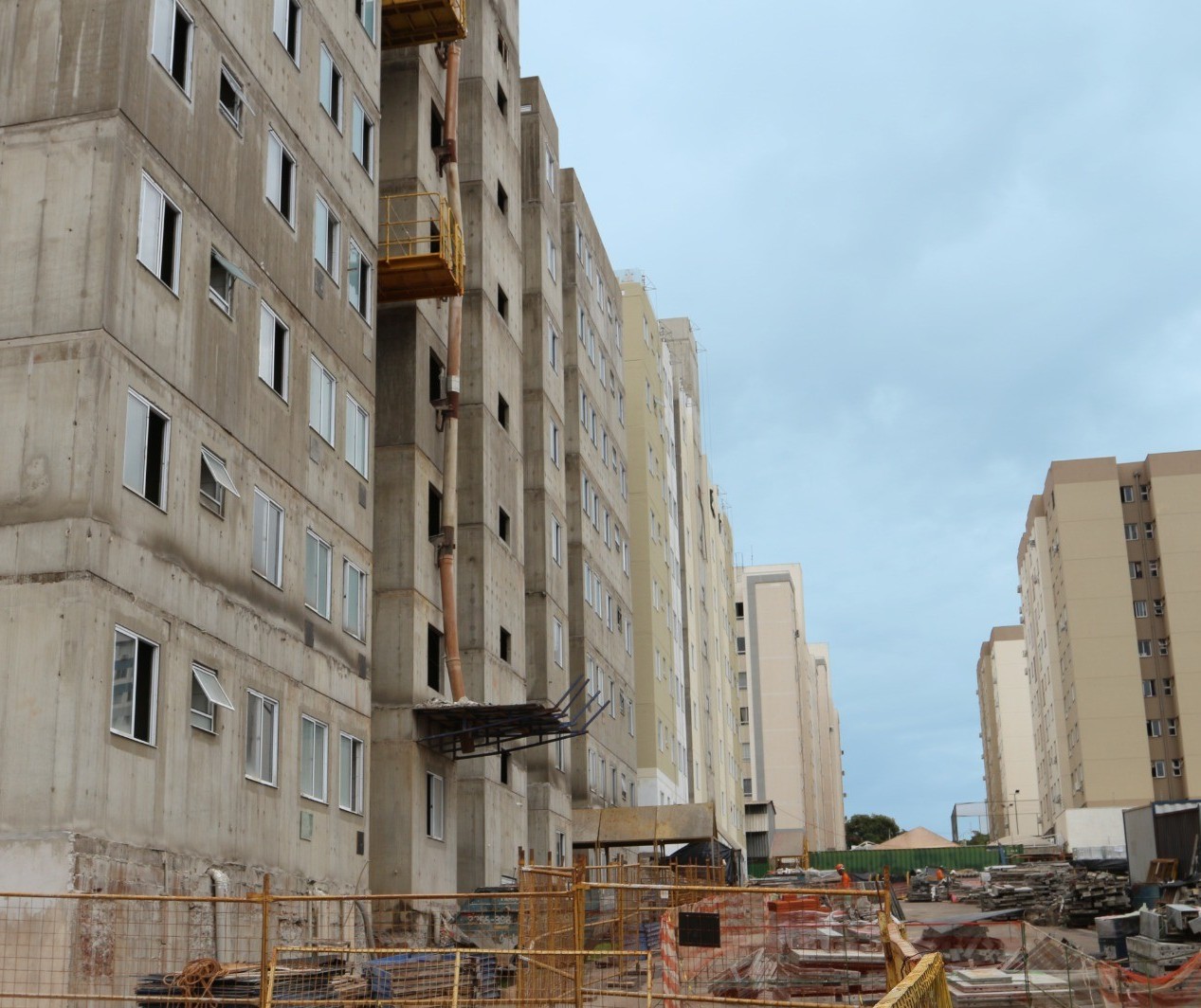 Maringá tem 106 prédios em construção, aponta levantamento