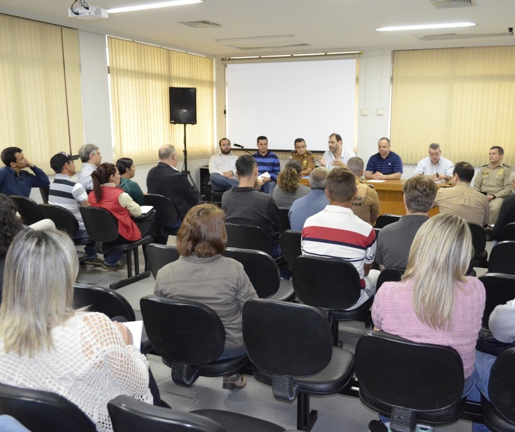 Comissão de estudos sobre festas clandestinas vai analisar duas propostas