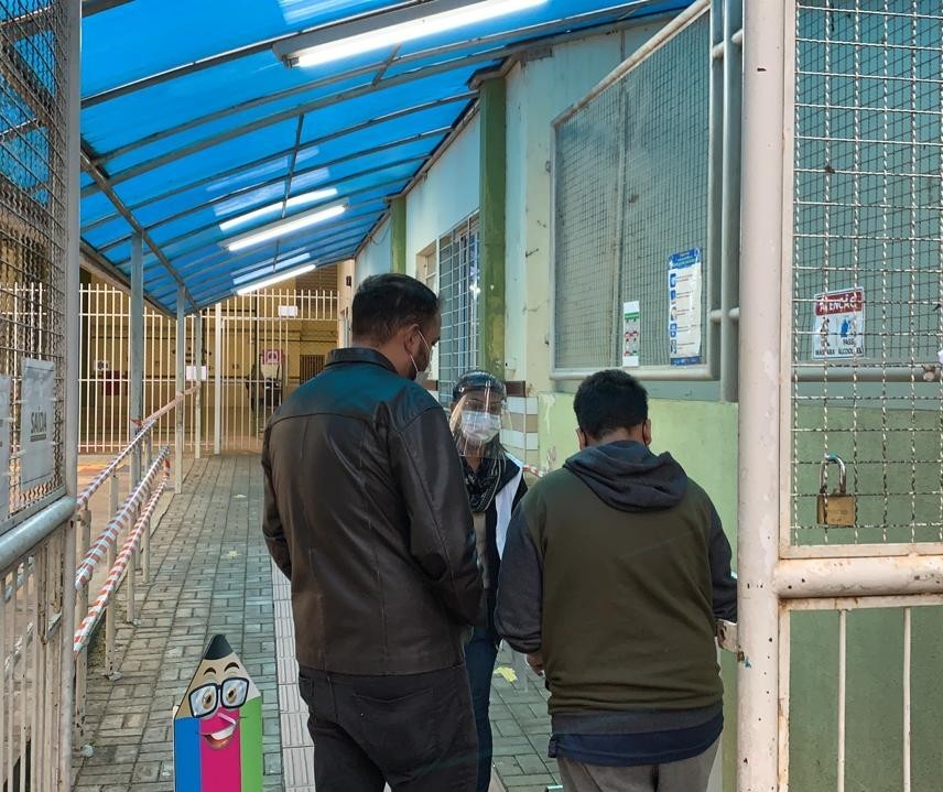 Após 16 meses, rede municipal de ensino retoma aulas presenciais