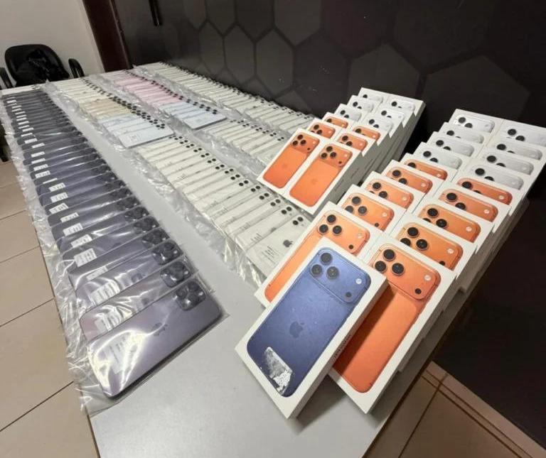 Carga de iPhones avaliada em R$ 1 milhão é apreendida em Maringá