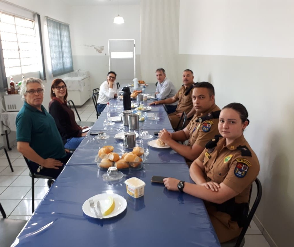 Moradores da Zona 7 e Jardim Aclimação pedem ajuda da Polícia Militar 