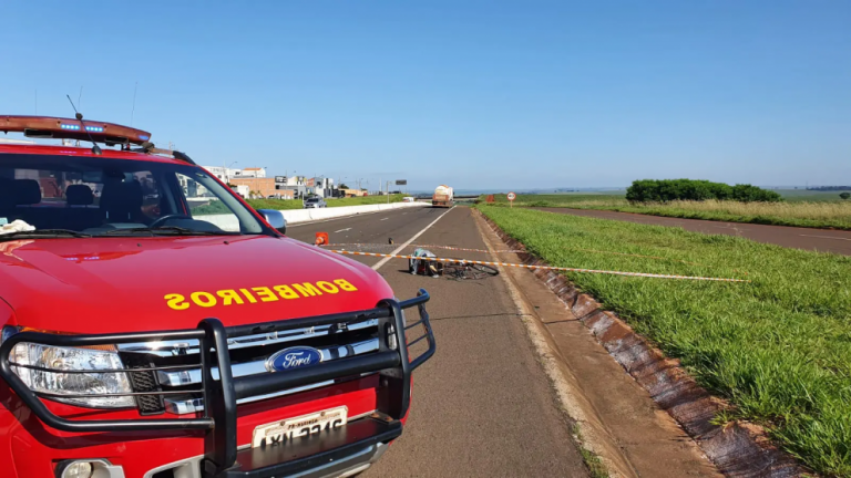 Ciclista morre atropelado por caminhão no Contorno Norte em Maringá