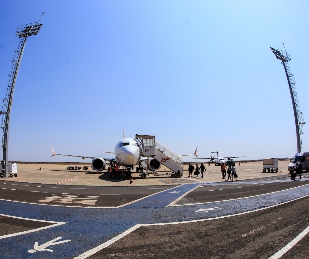 Procon de Maringá multa companhia aérea em R$ 351 mil após cancelamento de voo