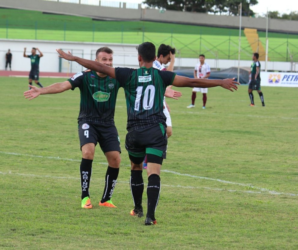 Maringá FC garante primeira vitória no Campeonato Paranaense