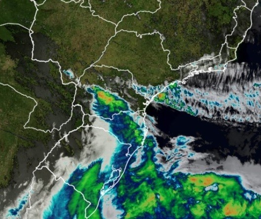 ‘Ciclone bomba’ pode causar temporal e ventos de 80 km/h em Maringá