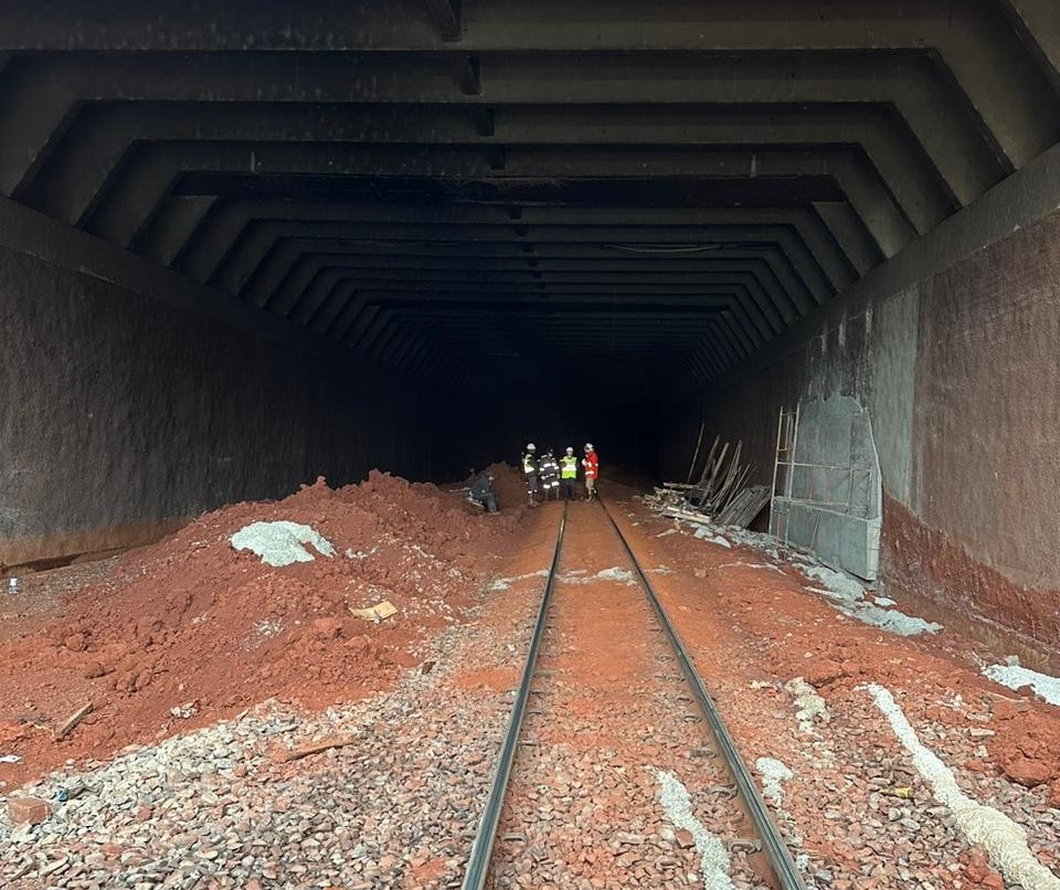 Vereadores percorrem túnel do Novo Centro em visita técnica