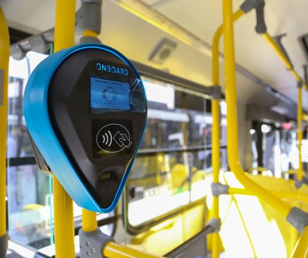 Ouvinte questiona bilhetagem digital nos ônibus de transporte coletivo