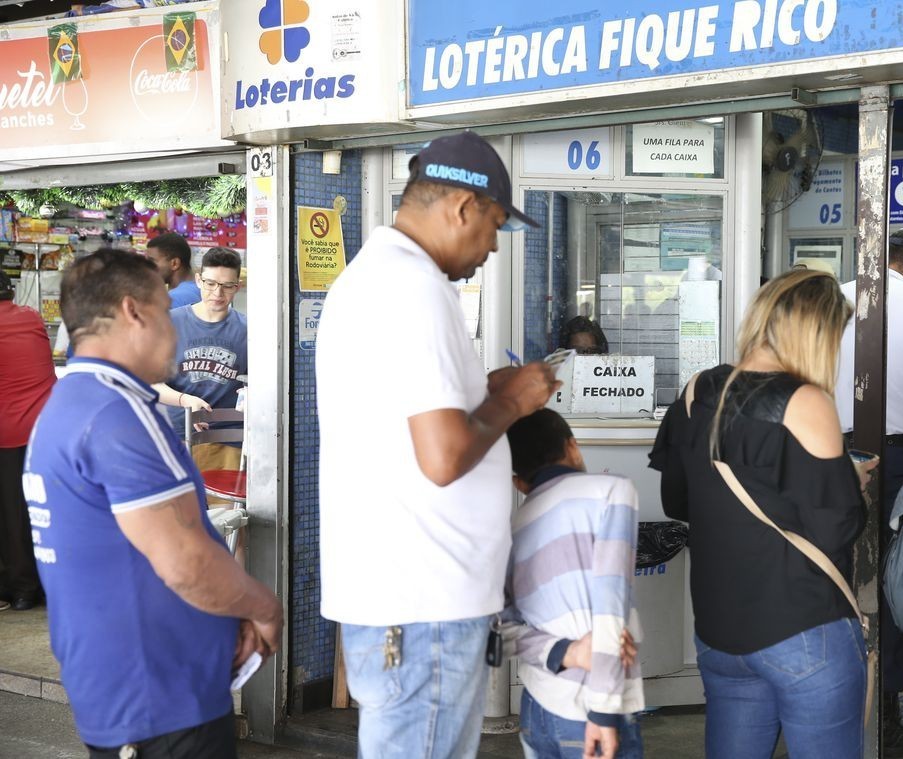 Lei garante atendimento preferencial para quem sofre de fibromialgia