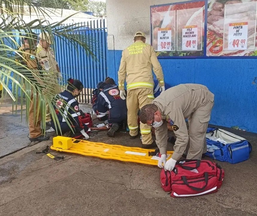 Homem é socorrido com ferimentos graves após ser esfaqueado em Maringá