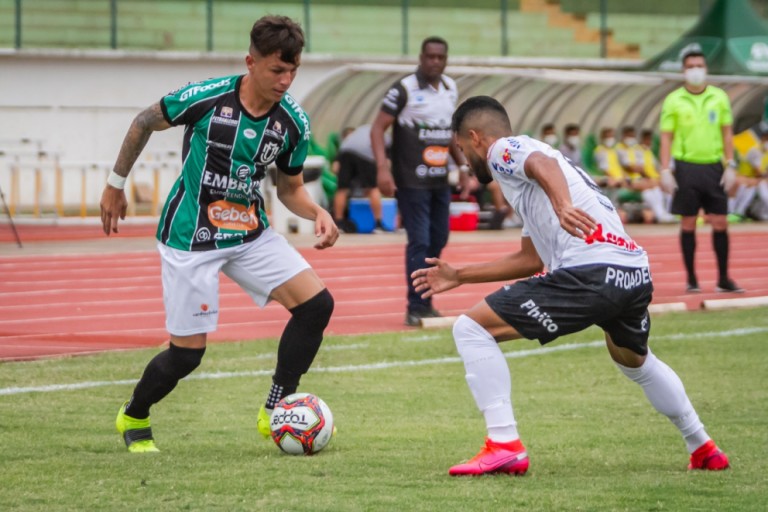 Maringá FC e Operário terminam partida em 0 a 0