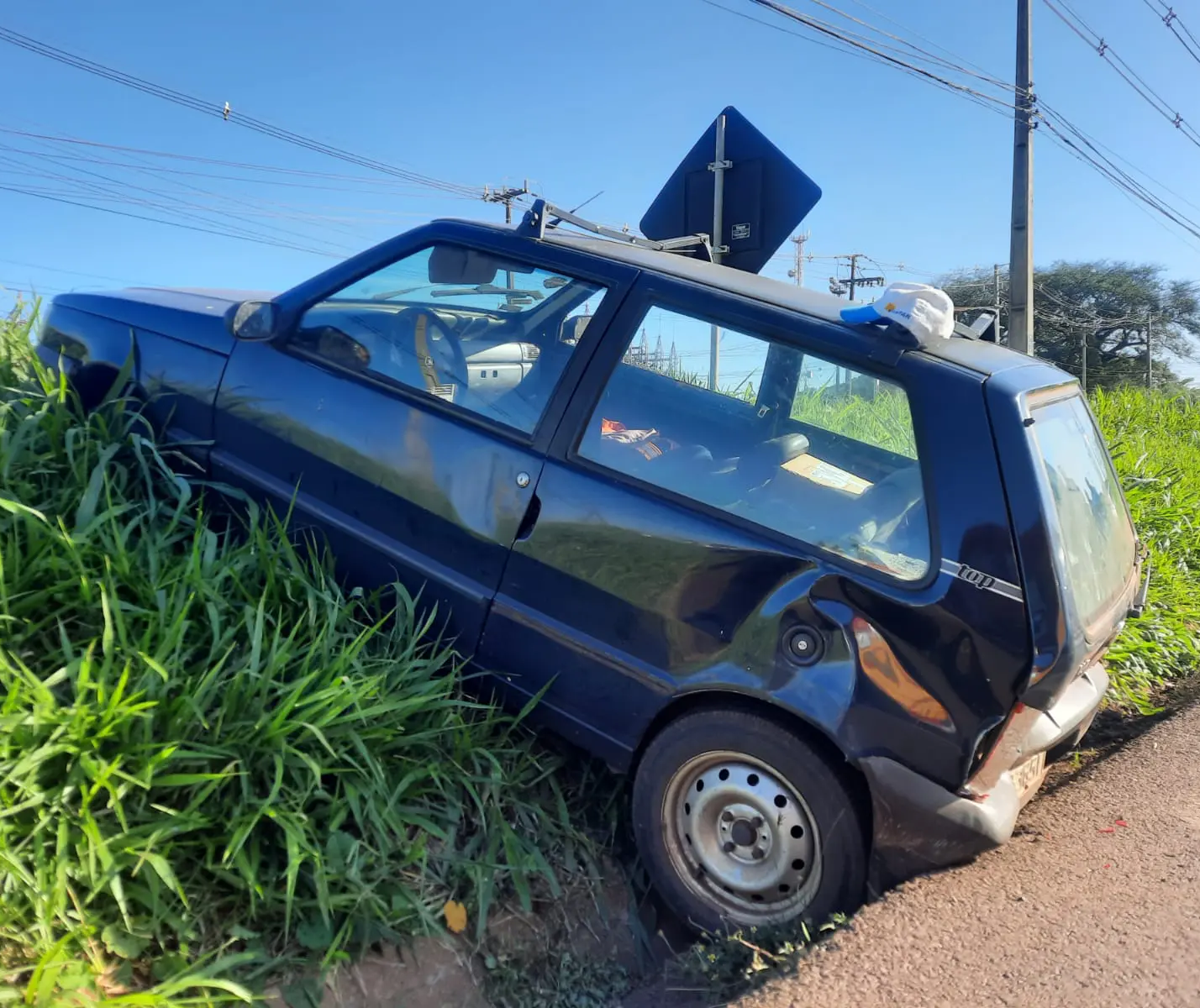 Duas pessoas ficam feridas em acidente na PR-317, em Maringá