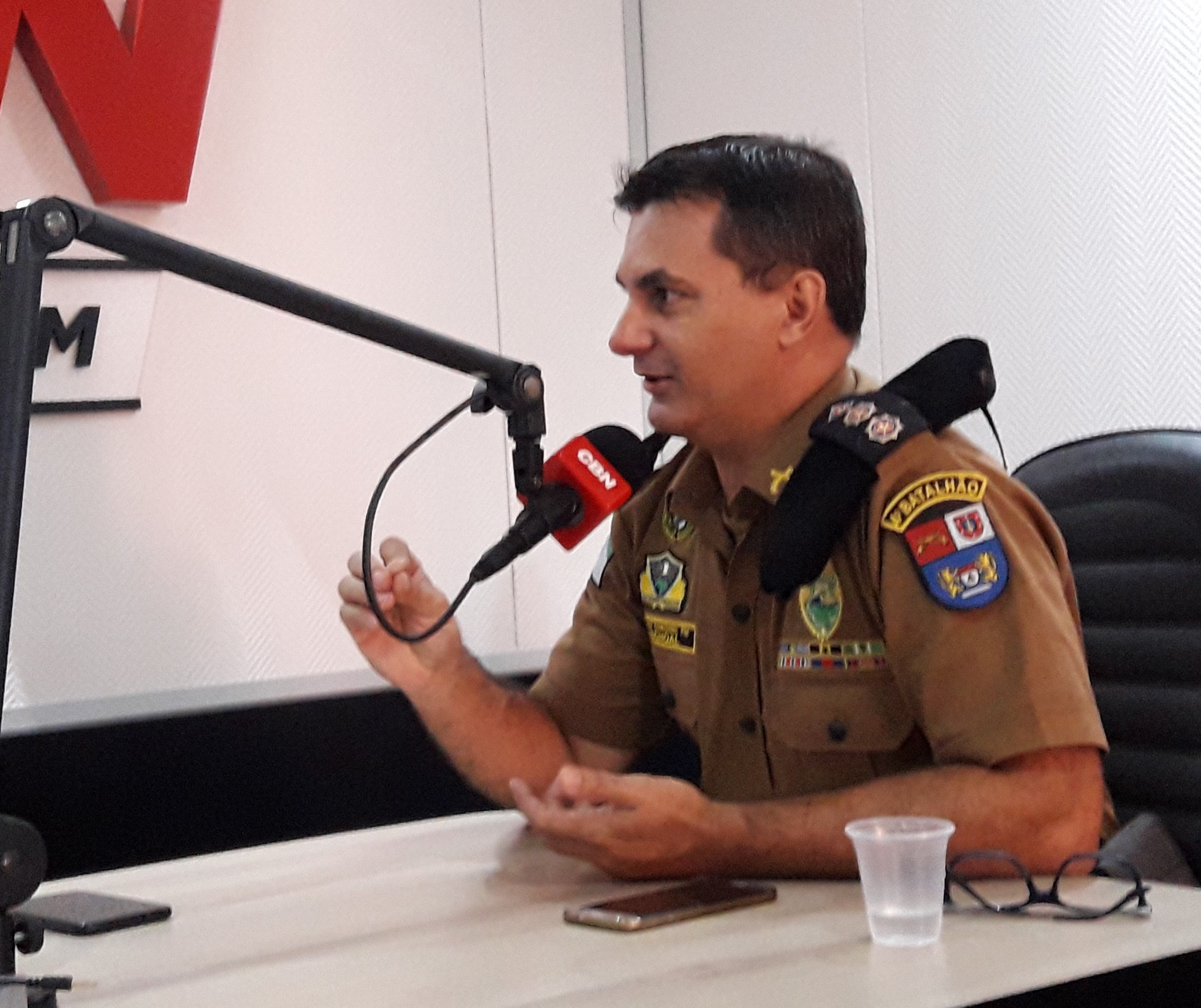 Policial militar vive momento de tensão em 12 horas de trabalho, não é fácil