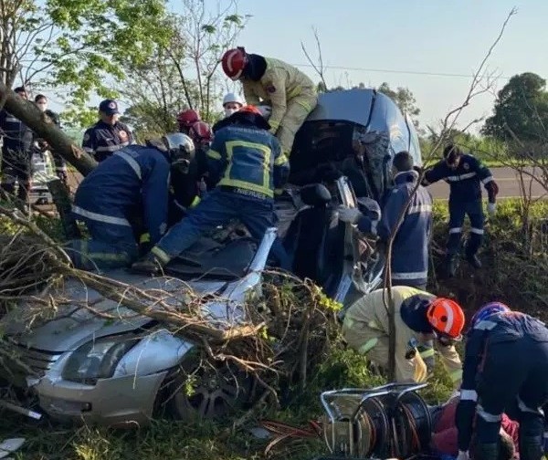 Morre no HU a segunda vítima de acidente na PR-218 