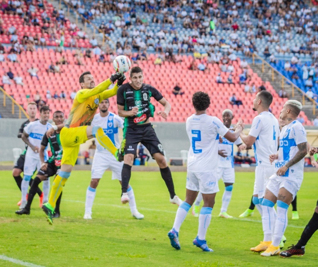 Maringá FC leva virada do Londrina e estreia com derrota no Campeonato Paranaense