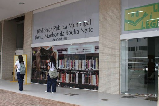 Biblioteca Centro completa 57 anos em Maringá