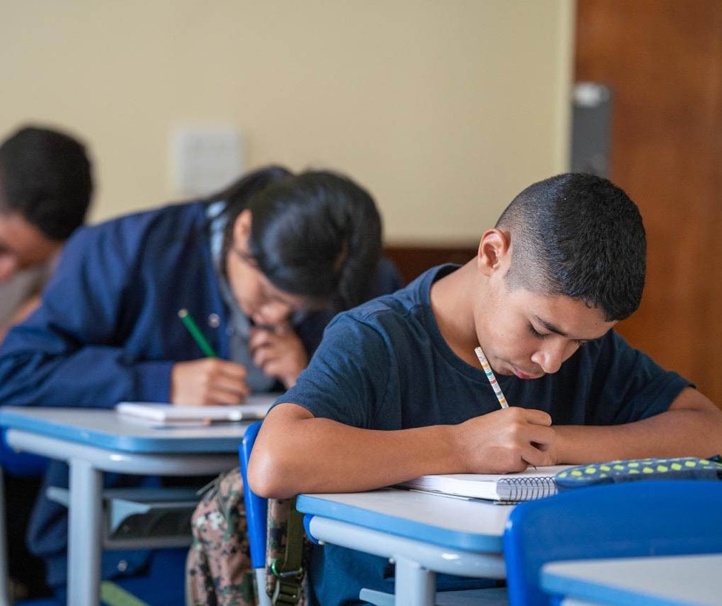 Estado consegue liminar para suspender início de greve dos professores