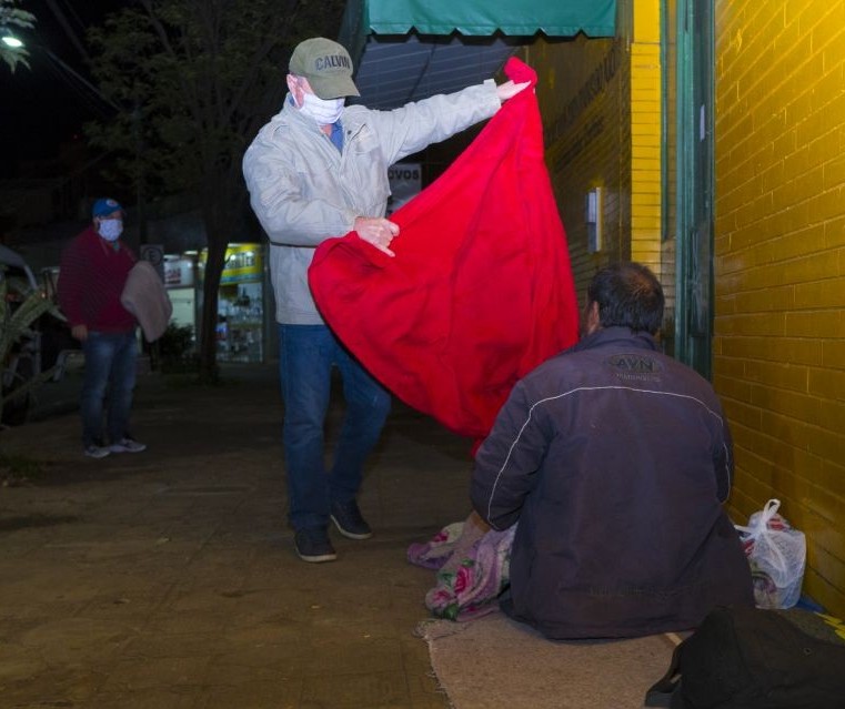 Frio e a vulnerabilidade das pessoas em situação de rua foram destaques do CBN Paraná