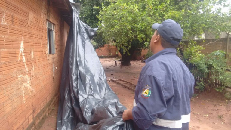 Chuva de granizo atinge 25 residências em Querência do Norte