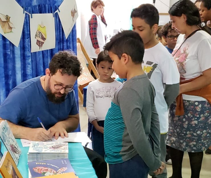 “Autor Presente” se encerra em Maringá