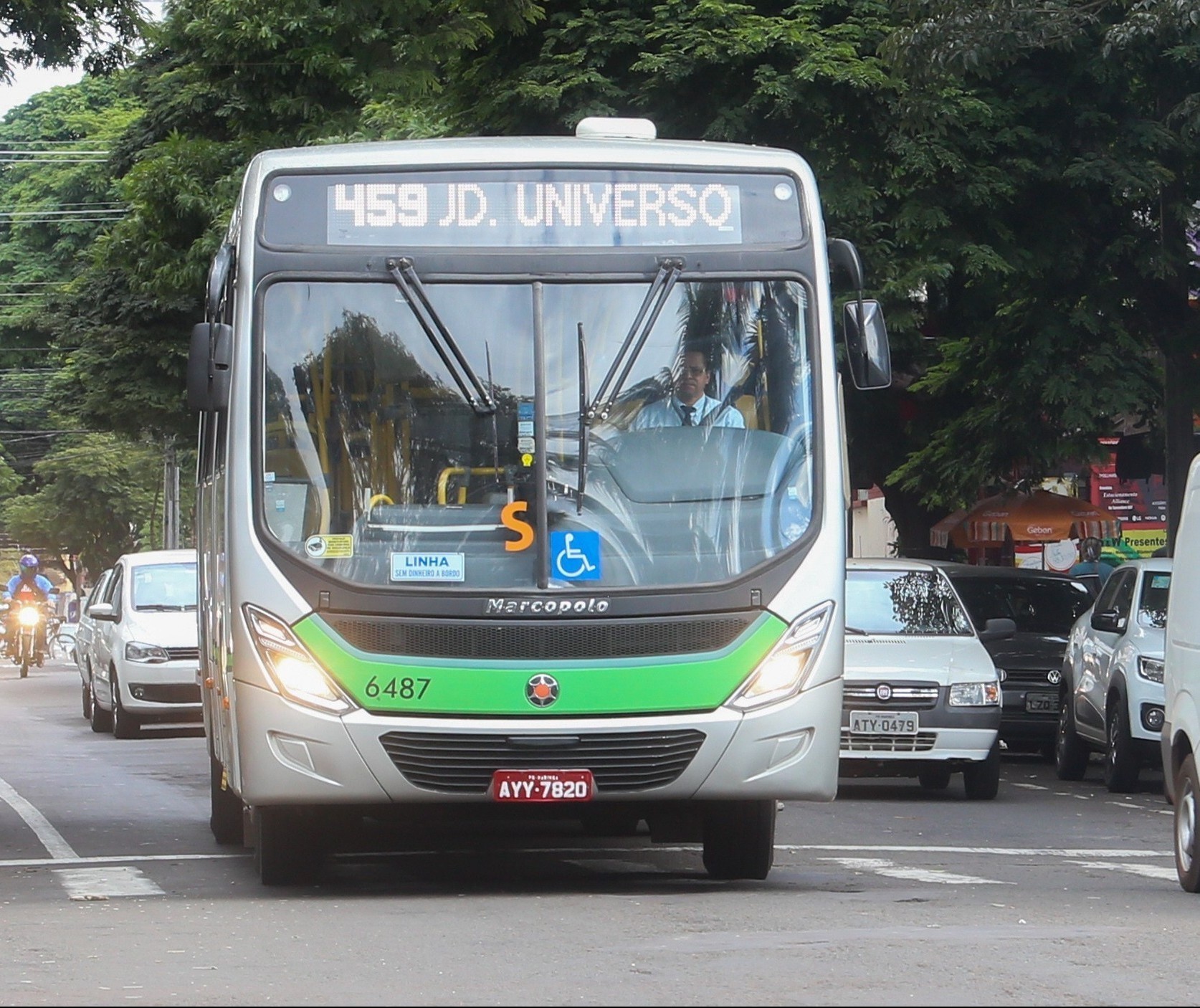 Ônibus devem circular com 50% da capacidade de passageiros