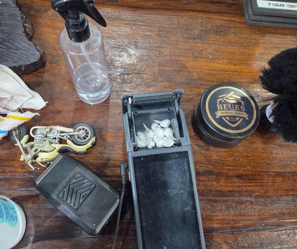 Barbearia fake funcionava como ponto de venda de cocaína