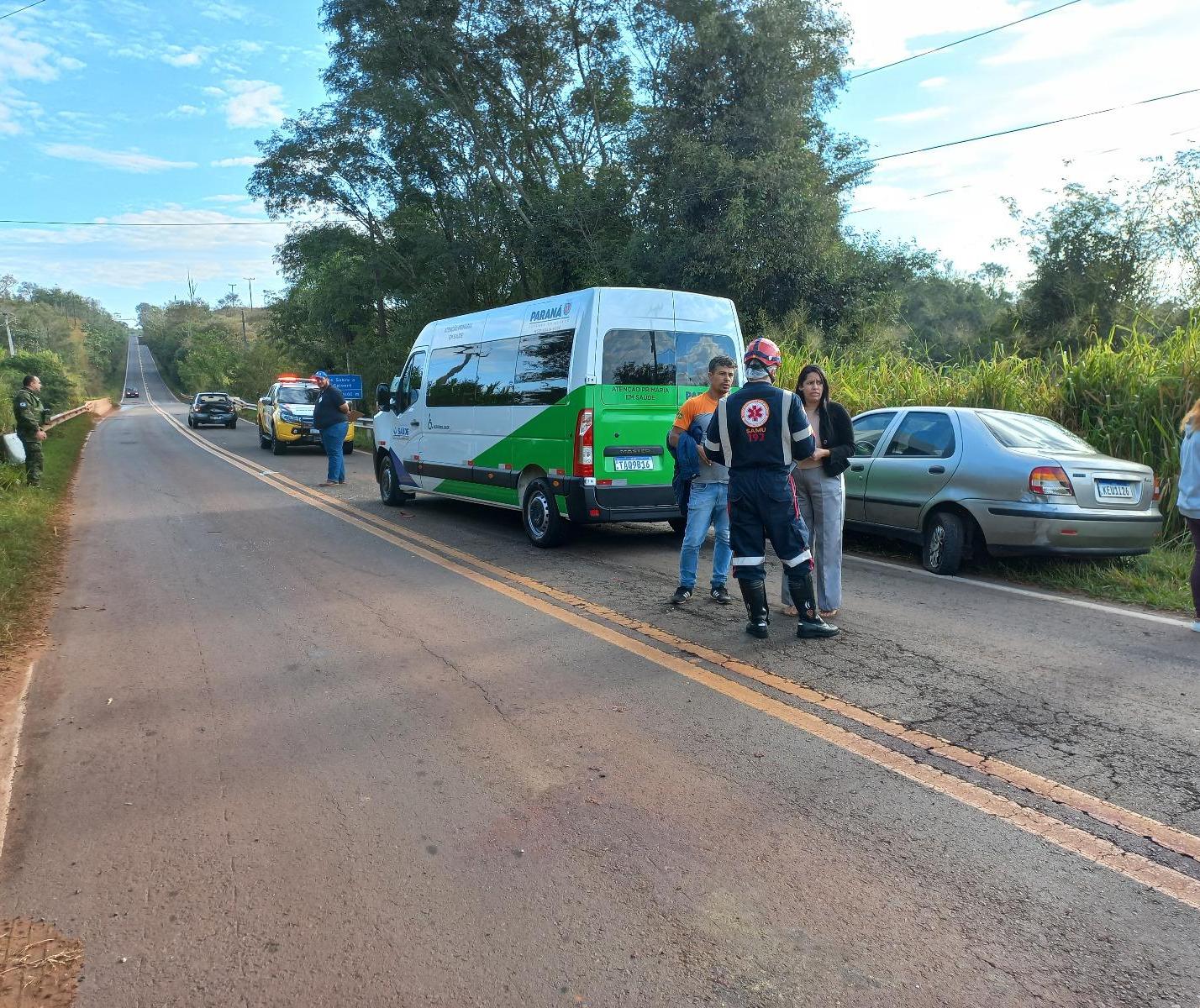 Por causa de animal na pista, três veículos batem na PR-468