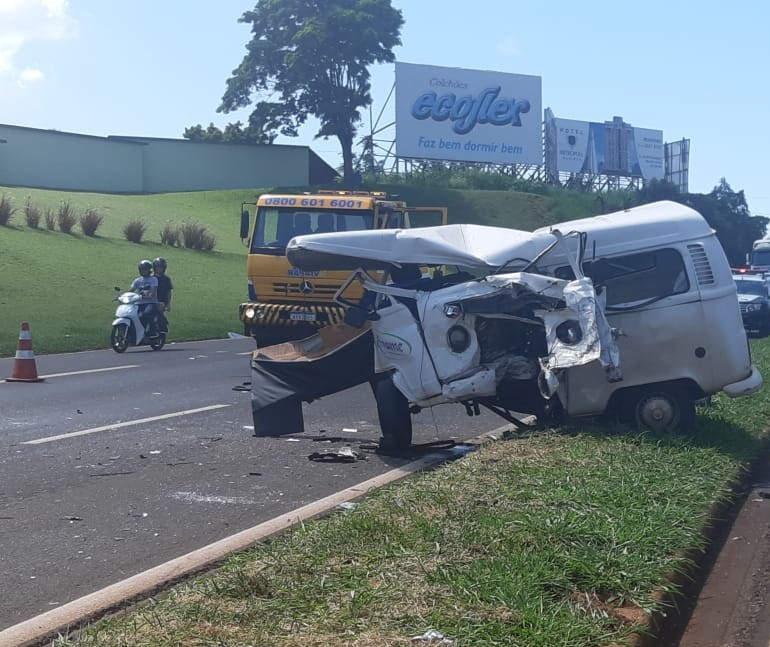 Uma pessoa morre em grave acidente na BR-376