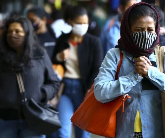 Frente fria derruba temperaturas e Maringá pode ter mínima de 6°C nos próximos dias