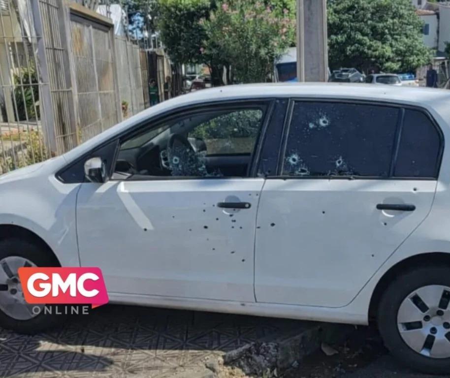 Homem é executado a tiros dentro de veículo em Maringá