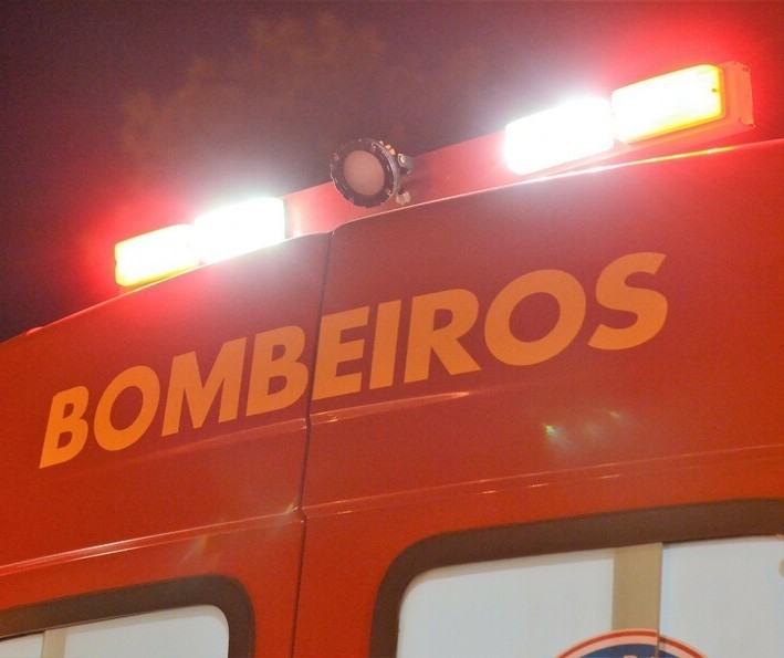 Bombeiros encontram corpo carbonizado após incêndio em recanto